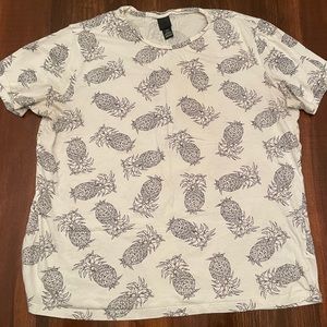 H&M Pineapple Tee XL